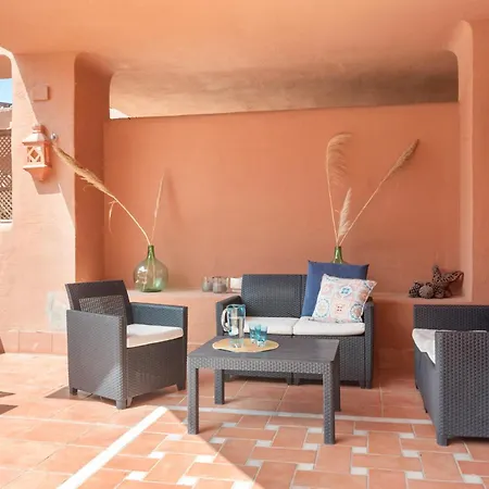 Mar Azul Beachfront Apartment