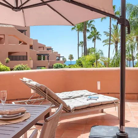 Mar Azul Beachfront *